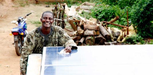 Schneider Electric в Конго запускает проект по обучению 500 электриков