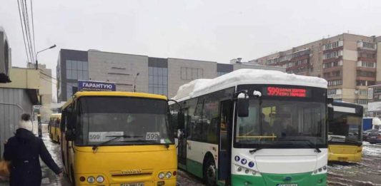 В Киеве на маршрут вышел первый автобус на электротяге