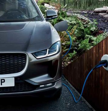 jaguar-i-pace-service-desk