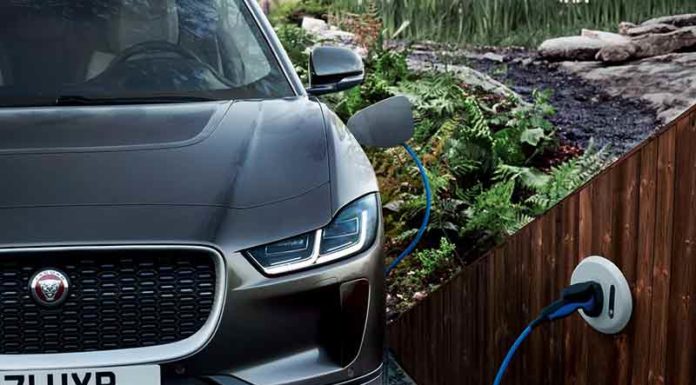 jaguar-i-pace-service-desk