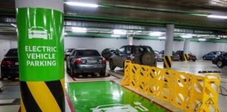 С 1 июля электрозарядки на парковках станут обязательными зарядки-электромобилей-на-парковках