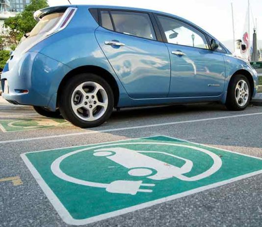 вру-парковки-для-электромобилей