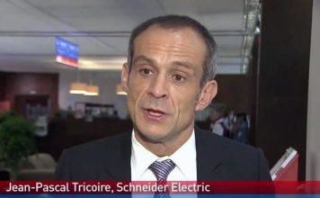 главный-исполнительный-директор-Schneider-Electric-Жан-Паскаль-Трикуар