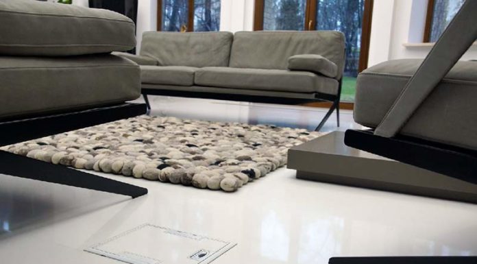 С решениями Legrand можно подключаться, где угодно (видео) Legrand-напольные-коробки