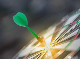 Электроблюз-Schneider-Electric-HPE-Momentum-Edge-Partner-2020-1