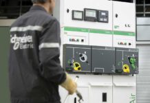 Электроблюз-Schneider-Electric-Industrial-Energy-Efficiency-Award