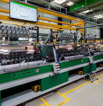 Умный завод Schneider Electric удостоен звания Advanced Lighthouse Электроблюз-минэнерго-Schneider-Electric-Advanced-Lighthouse-2