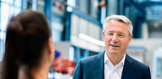 АВВ: технологии – ключ к благополучию и устойчивому развитию Электроблюз-ABB-CEO-Бьорн-Розенгрен-Давос