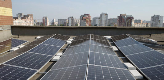 В Киеве количество солнечных электростанций выросло на 20% Электроблюз-ДТЭК-СЭС-Киев
