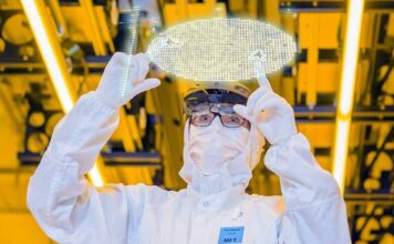 Электроблюз-Bosch-завод-полупроводниковых-пластин