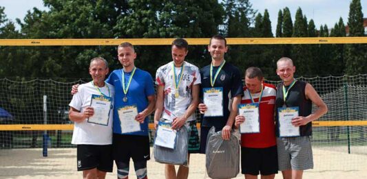 У Шостці відбувся турнір з пляжного волейболу Электроблюз-E.NEXT-турнир-по-пляжному-футболу-в-Шостке