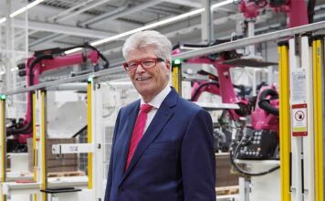 Фридхельму Ло – предпринимателю и пионеру в области цифровой трансформации исполнилось 75 лет Электроблюз-Фридхельм-Ло-75