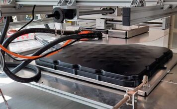 Электроблюз-Sprint-Power-беспроводная-зарядка-электромобилей