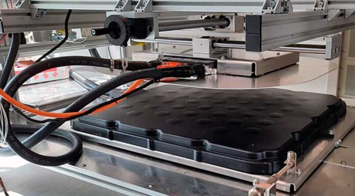 Sprint Power тестирует беспроводную зарядку для электромобилей Электроблюз-Sprint-Power-беспроводная-зарядка-электромобилей