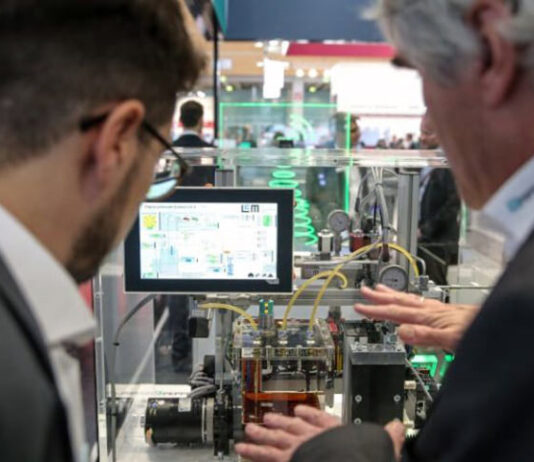 Электроблюз-новые-разработки-ESCHA-на-выставке-SPS-2021