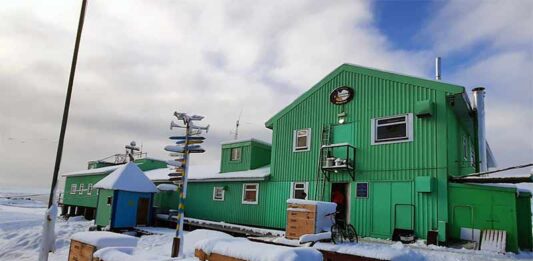 Как Шнейдер Электрик Украина Антарктиду осваивала Электроблюз-как-Шнейдер-Электрик-Украина-Антарктиду-осваивала