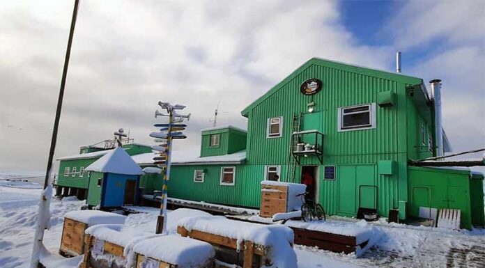 Как Шнейдер Электрик Украина Антарктиду осваивала Электроблюз-как-Шнейдер-Электрик-Украина-Антарктиду-осваивала