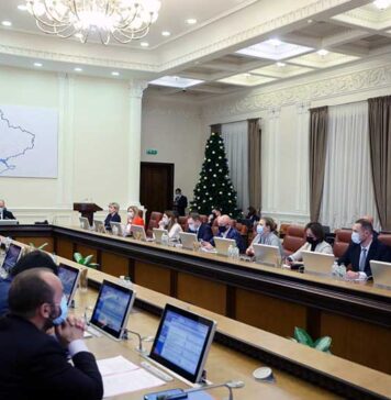 Електроблюз-в-Україні-до-2030-року-на-22%-передбачається-скоротити-споживання-енергії-