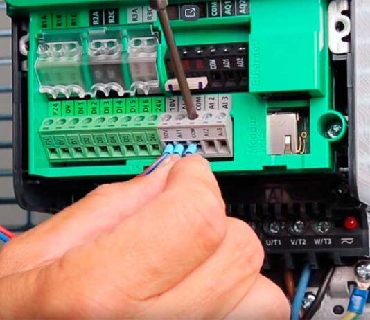 Elektroblyuz-Schneider-Electric-Altivar-Easy-610-2