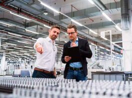 Електроблюз-Schneider-Electric-оголосила-про-намір-продати-свій-бізнес-в-Росії