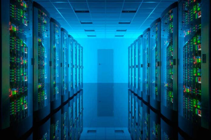 Електроблюз-Schneider-Electric-забезпечує-стабільність-ЦОД-за-допомогою-Uniflair-Cooling