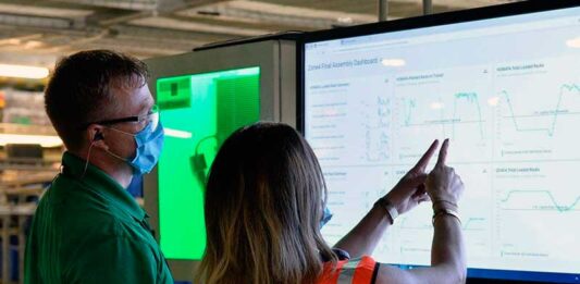 Електроблюз-Schneider-Electric-зосереджена-на-трансформаціях-в-області-сталого-розвитку