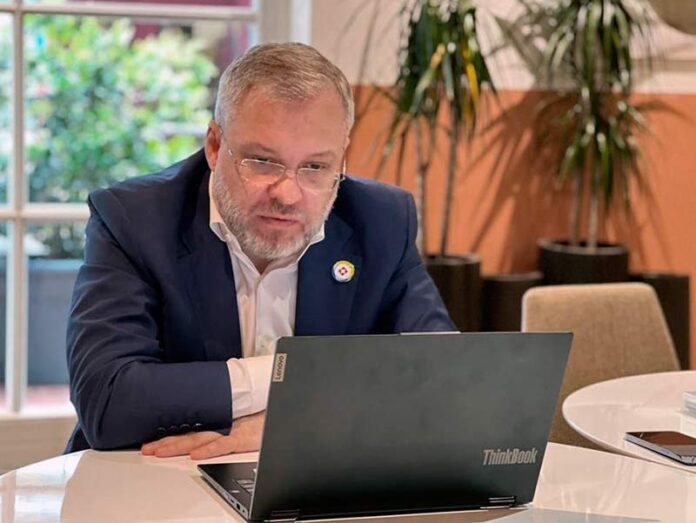 Електроблюз-в-Україні-планують-побудувати-7,1-ГВт-нових-потужностей-зеленої-енергетики