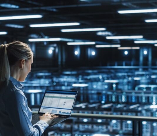 електроблюз_Schneider_EcoStruxure