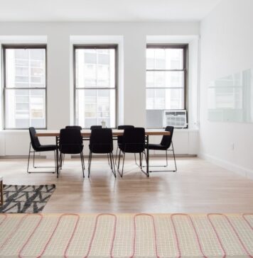 Огляд популярних брендів теплої підлоги: стартуємо з DEVI електроблюз_devi_підлога